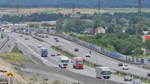 St. Pölten probt Aufstand gegen Tempo 130: Protestaktion auf Autobahn