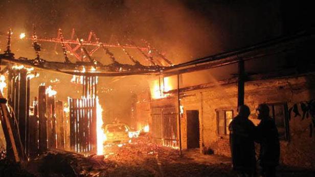 Kurzschluss: Scheune brannte komplett ab