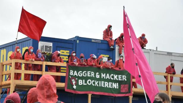 Wiener Stadtstraßen-Baustelle nach Besetzung geräumt