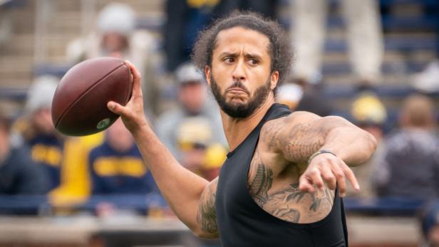 FILES-US-AMFOOT-NFL-RAIDERS-KAEPERNICK