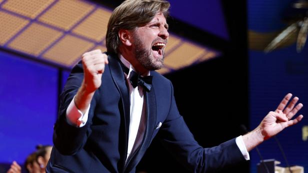 Ruben Östlund gewinnt Goldene Palme: "Der laute Schrei des Glücks"