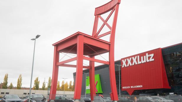 XXXLutz kauft Hälfte von polnischem Möbelkonzern BRW