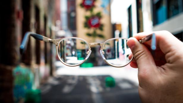 Die etwas andere Sehhilfe: Brillen für Farbenblinde