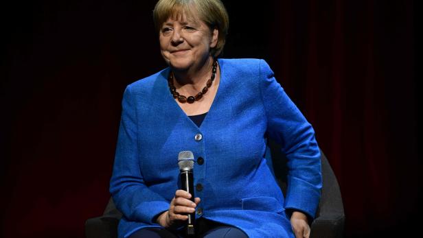 "Muss mir nichts vorwerfen": Merkel verteidigt Russland-Politik