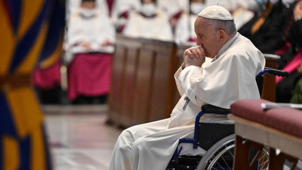 Spekulationen um Rücktritt des Papstes „haltlos“