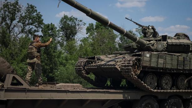 Schwere Kämpfe bei russischer Großoffensive auf Donezk 