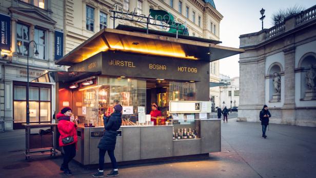 Der Wiener Würstelstand „Bitzinger“.