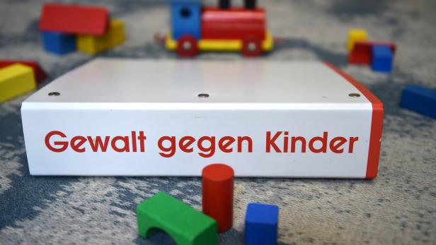 Vater (38) prügelte Kinder bewusstlos: Prozess am Montag in Wels