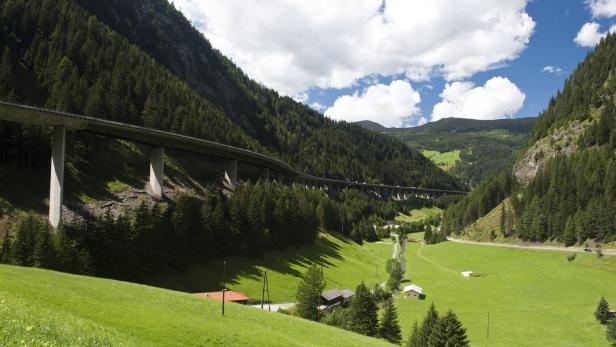 Tiroler Luegbrücke wird wegen Sanierung einige Tage einspurig