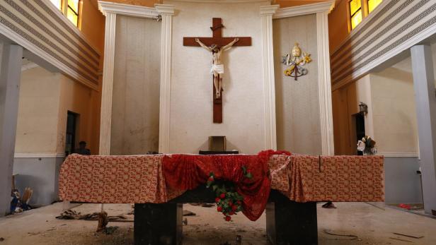 Schwerbewaffnete Täter haben am Pfingstsonntag die St. Francis Kirche in der Stadt Owo während eines Gottesdienstes gestürmt, wahllos auf die Gläubigen geschossen und Sprengsätze ausgelöst