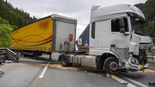 Unfall auf Brennerautobahn: Lkw-Lenker war alkoholisiert