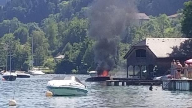 Motorboot am Attersee explodiert: Mann rettete sich ins Wasser