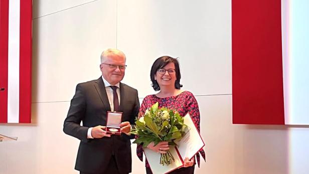 Der Linzer Bürgermeister Klaus Luger mit der früheren Gemeinderätin und Nationalratsabgeordneten Bettina Bayr-Gschiel