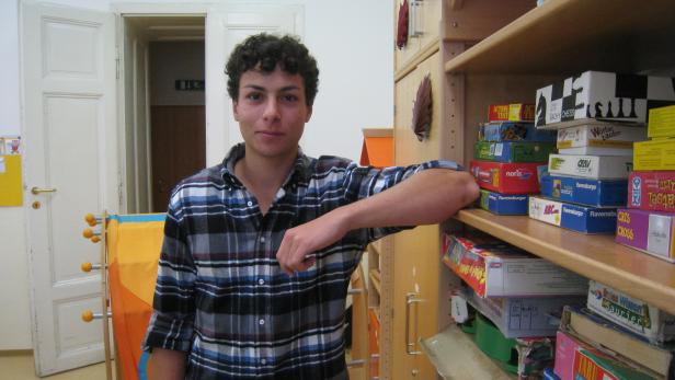 Freiwillig: Deniz Halkali ging nach der Matura in eine Volksschule in Wien 2, um zu helfen