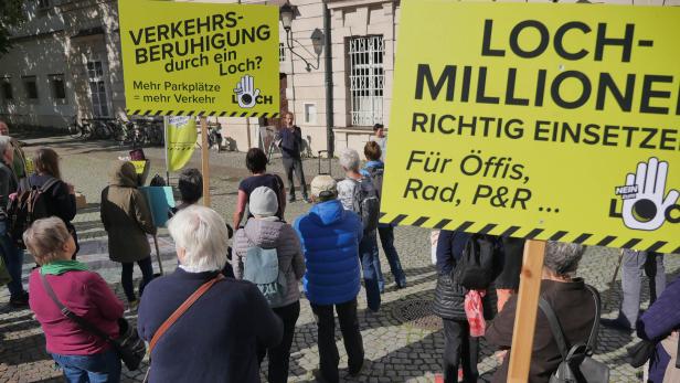 Protest gegen den Ausbau der Mönchsberggarage in Salzburg