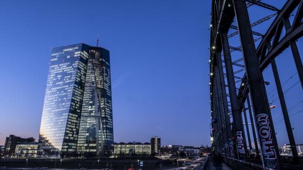 EZB-Zinsschritte: Was passiert jetzt mit den Negativzinsen?