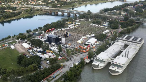 15 Festnahmen und ein Reizgasangriff beim Wiener Donauinselfest