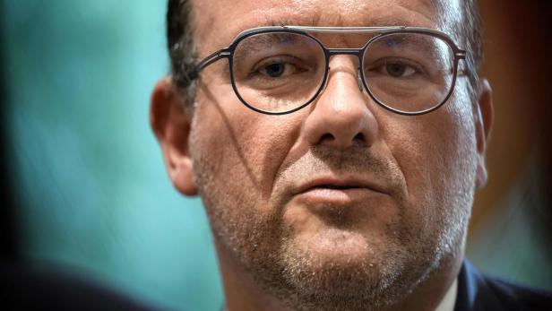 Französischer Minister der versuchten Vergewaltigung beschuldigt