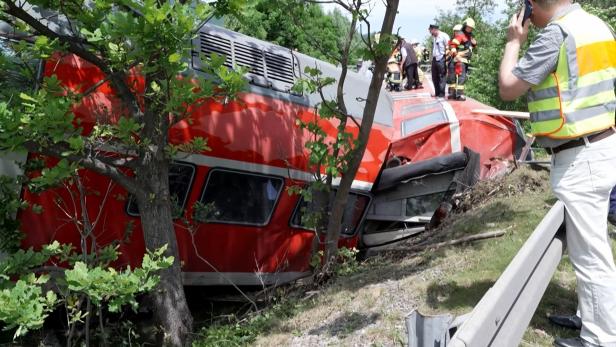 GERMANY-TRAIN-ACCIDENT