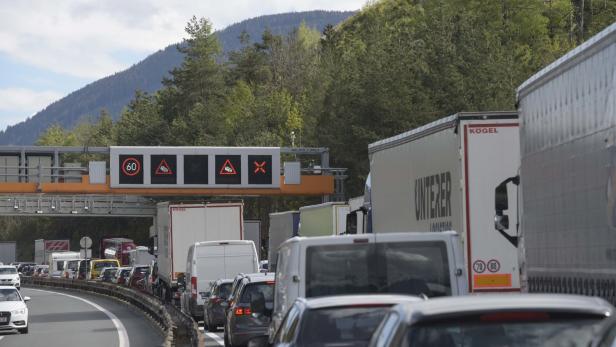 Der Verkehr fuhr vor der Wahl noch einmal durch den Tiroler Landtag