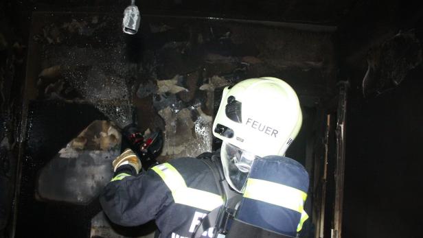Feuer im 12. Stock: Küche brannte in Wohnhaus in Wiener Neustadt aus