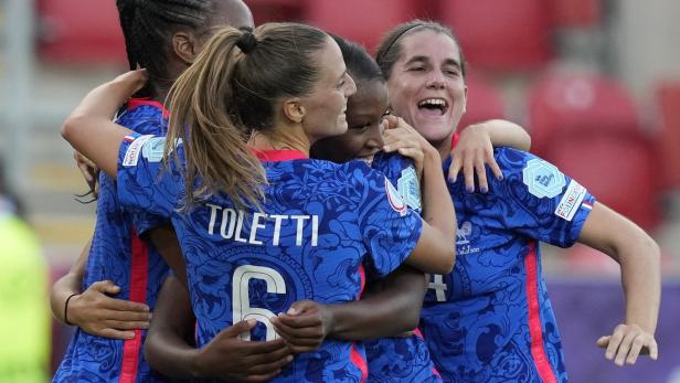 Frauenfußball-EM: Frankreich schießt Italien vom Platz