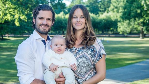 Carl Philip & Sofia zeigen Sohn Alexander