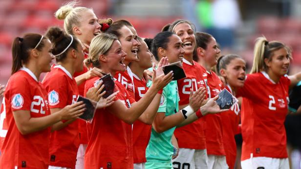 Women's Euro 2022 - Group A - Austria v Northern Ireland
