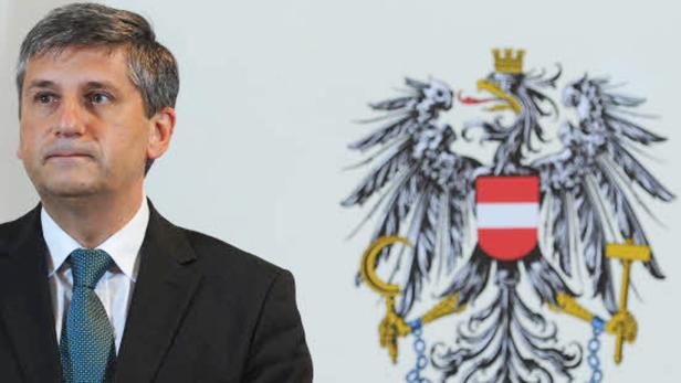 Spindelegger hält Griechen-Bankrott für möglich