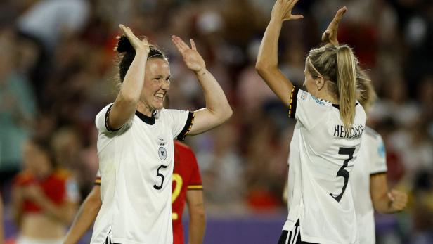 Deutsche Fußballerinnen erreichen das Viertelfinale der EM