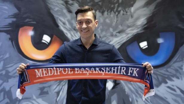 Basaksehir new signing Mesut Oezil