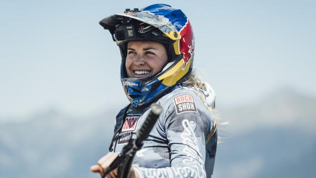 Auf dem Gipfel der Downhill-Welt: Valentina Höll