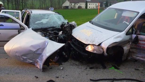 Schwerer Unfall im Gemeindegebiet von Allhartsberg forderte einen Schwerverletzten