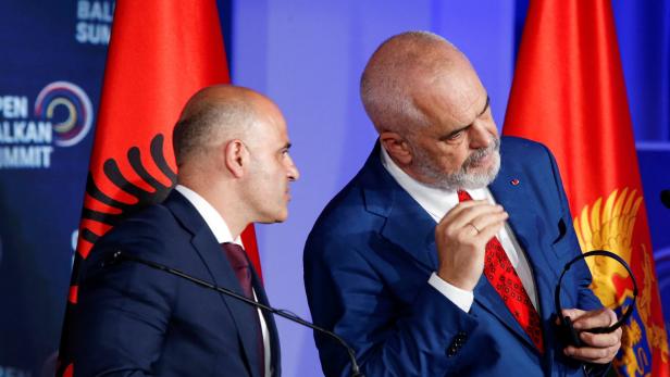 &quot;Europa, wir kommen&quot;: Albaniens Staatschef Edi Rama (re.) mit dem nordmazedonischen Premierminister Dimitar Kovačevski