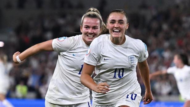 Volltreffer ins Glück: Georgia Stanway sorgte mit einem Traumtor für Englands Semifinaleinzug