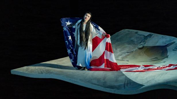 BREGENZER FESTSPIELE: FOTOPROBE "MADAME BUTTERFLY"