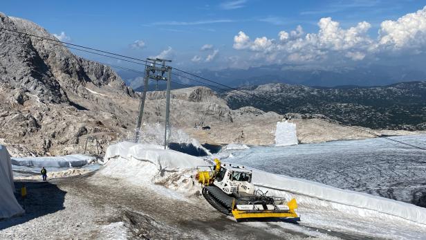 Der Klimawandel setzt Österreichs Gletschern (Dachstein im August 2021) massiv zu