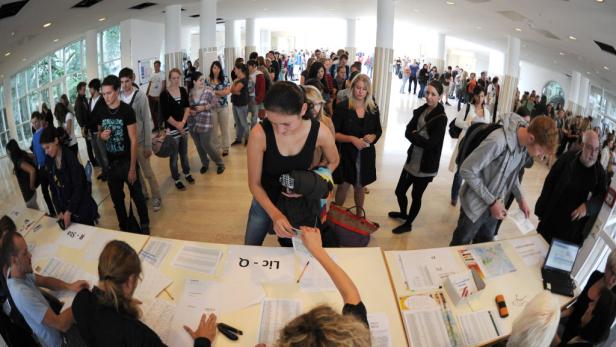 Töchterle: Volksbefragung zu Studiengebühren