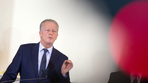 Vizekanzler Reinhold Mitterlehner bei einer Pressekonferenz