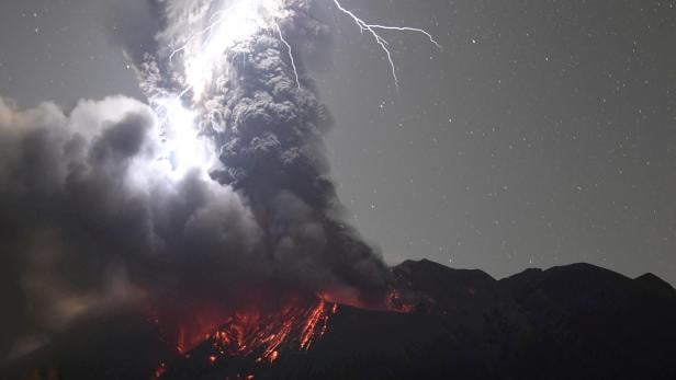 FILE PHOTO: Volcanic lightning at Mount Sakurajima