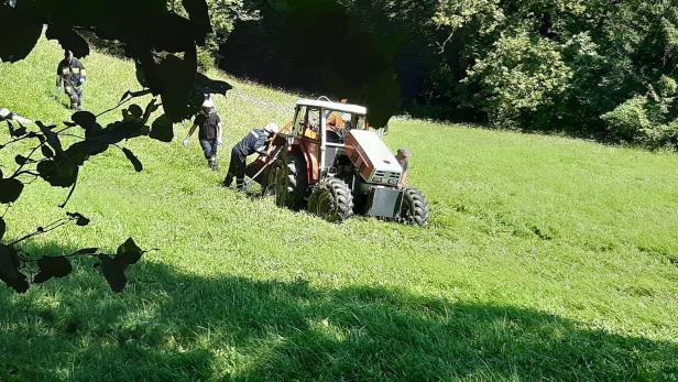 Bezirk Scheibbs: 90-Jähriger bei Unfall mit Traktor verletzt