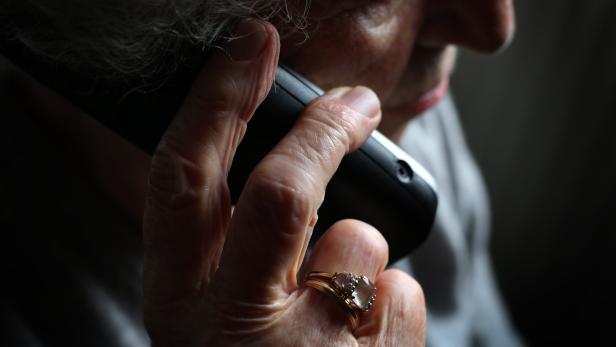 74-Jährige wurde zwei Mal Opfer von Telefonbetrügern