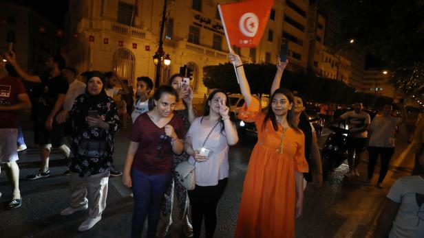 Voting in the referendum on Tunisia new constitution