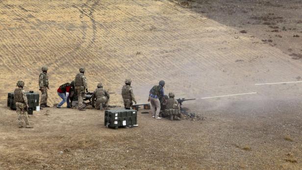 Britische Spezialkräftemit Quads gegen IS-Kämpfer
