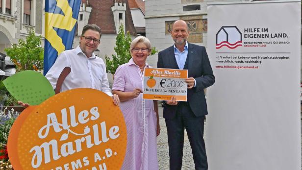 Bei Marillenknödel-Kochen wurden 2.000 Euro für guten Zweck gesammelt