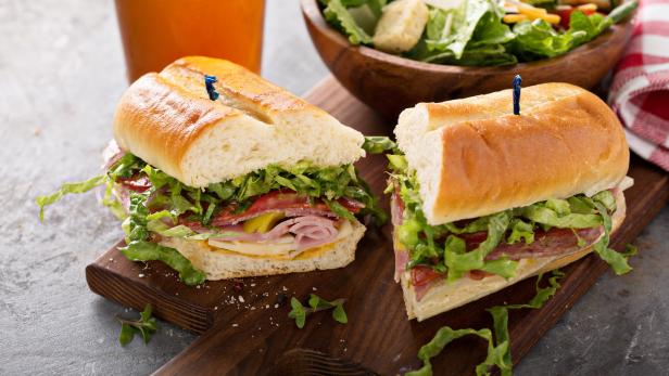Frau muss 1800 Euro für ein halbes Sandwich zahlen