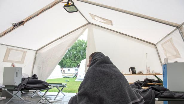 Neues Zeltlager, diesmal in Traiskirchen