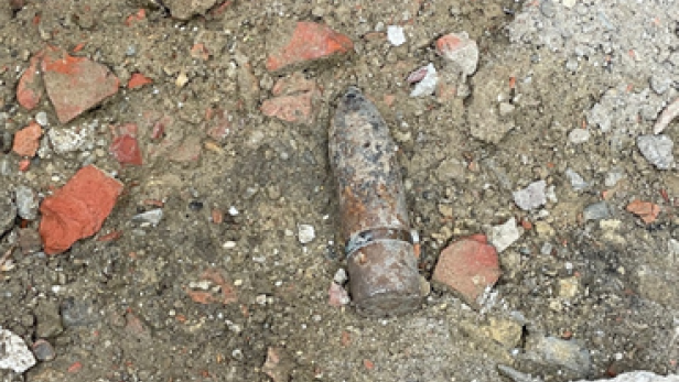 Arbeiter entdeckten Granate in Keller einer Wohnung in Wien