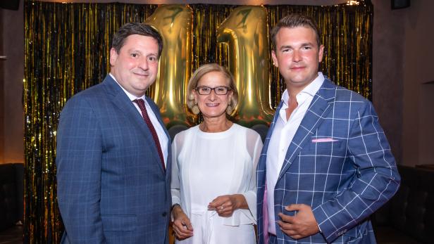  NÖ-Landesmutter Mikl-Leitner mit Badens Stadtvater Stefan Szirucsek & Michael  „El Gaucho“ Grossauer