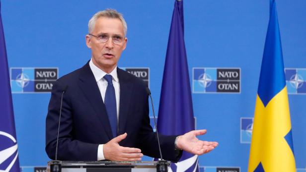 NATO arbeitet mit Rüstungskonzernen an Waffenlieferung für Ukraine
